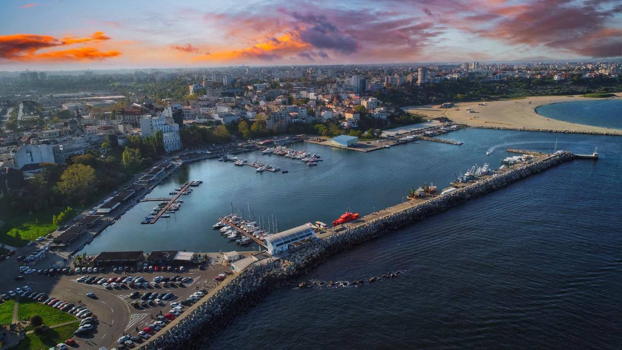 Thomas Luxury Apartment Năvodari Exteriér fotografie